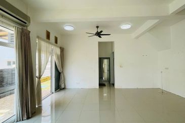 TIARA MELAKA GOLF & COUNTRY CLUB (VILLE