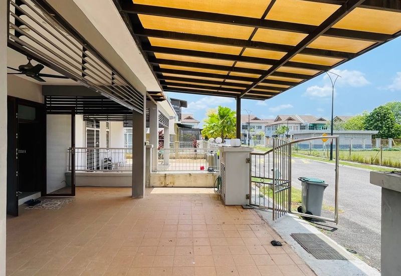 TIARA MELAKA GOLF & COUNTRY CLUB (VILLE