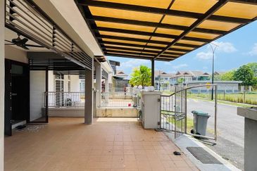 TIARA MELAKA GOLF & COUNTRY CLUB (VILLE