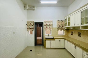 TIARA MELAKA GOLF & COUNTRY CLUB (VILLE