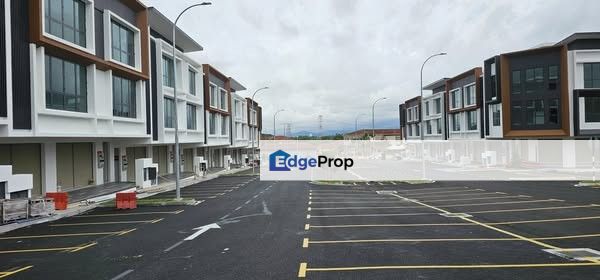 Bandar Seri Putra Bangi Whole Block Shop facing main road For Rent, Selangor, Bangi