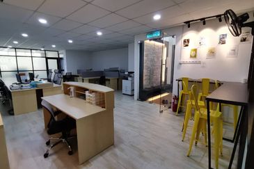 Zentro 1, Bandar 16 Sierra