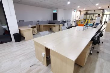 Zentro 1, Bandar 16 Sierra