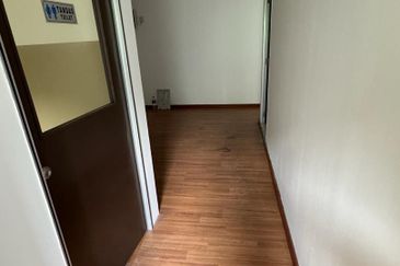 Serdang Perdana Office For Rent Good Condition