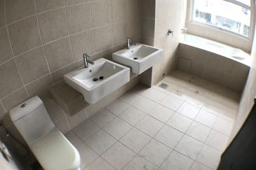 Emerald Garden, Kota Emerald