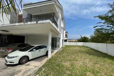 Emerald Garden, Kota Emerald