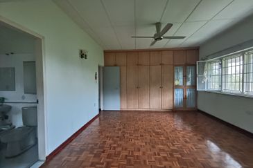 Jalan RESAM 2 ulu tiram Johor, johor bahru 