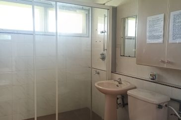 Jalan RESAM 2 ulu tiram Johor, johor bahru 