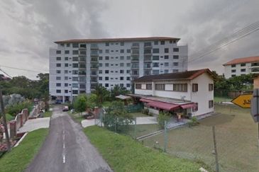 Palm Gardens Condominium