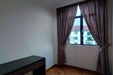 Palm Gardens Condominium