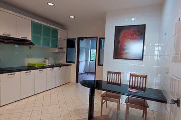 Palm Gardens Condominium