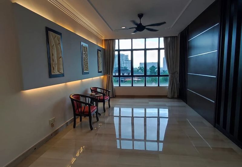 Palm Gardens Condominium