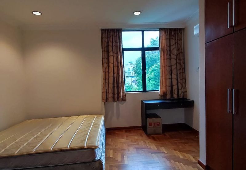 Palm Gardens Condominium