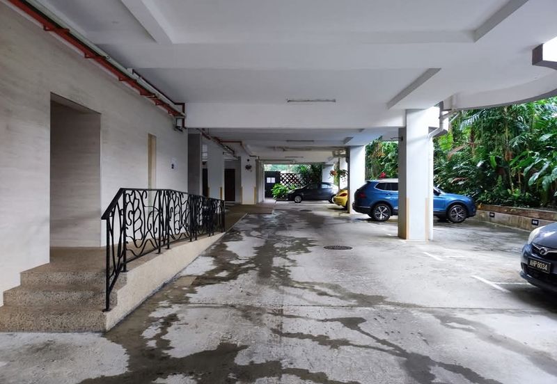 Palm Gardens Condominium