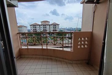 Prima Regency (Dorchester Court)