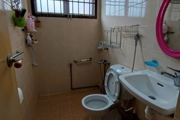 Prima Regency (Dorchester Court)