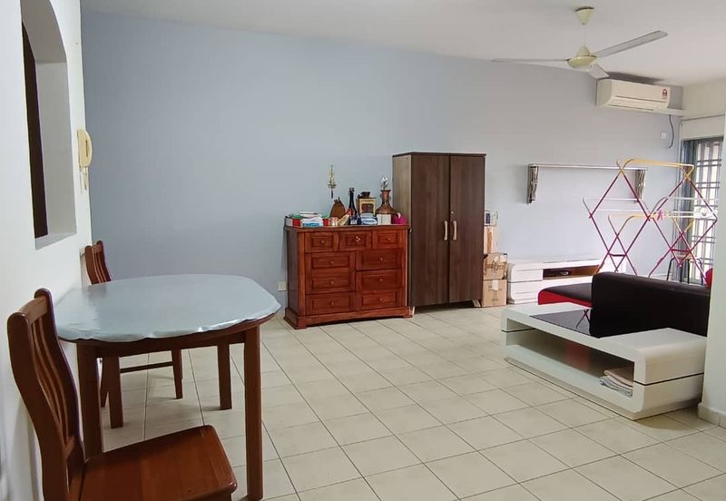 Prima Regency (Dorchester Court)