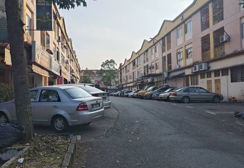 Taman Cahaya Kota Putri Shop Apartment