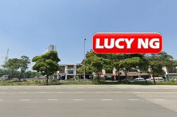 Kawasan Perniagaan Simpang Ampat