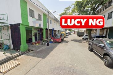 Kawasan Perniagaan Simpang Ampat