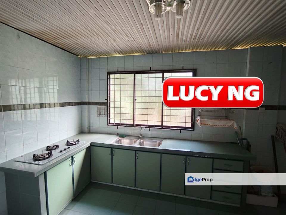 𝐑𝐞𝐧𝐨𝐯𝐚𝐭𝐞𝐝 | 𝐃𝐨𝐮𝐛𝐥𝐞 𝐒𝐭𝐨𝐫𝐞𝐲 𝐒𝐞𝐦𝐢-𝐃 𝐇𝐨𝐮𝐬𝐞 | 𝐓𝐚𝐦𝐚𝐧 𝐀𝐦𝐚𝐧 𝐉𝐚𝐲𝐚 | 𝐀𝐥𝐦𝐚 | 𝐁𝐮𝐤𝐢𝐭 𝐌𝐞𝐫𝐭𝐚𝐣𝐚𝐦 , Penang, Alma