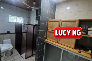 Kampung Teluk Kumbar