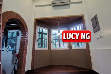 Kampung Teluk Kumbar