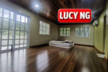 Kampung Teluk Kumbar