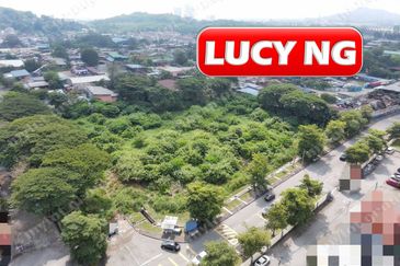 Kampung Bukit Tengah