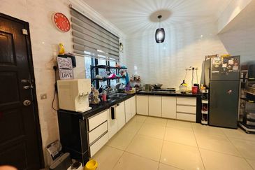 Taman Mawar, Bandar Baru Salak Tinggi