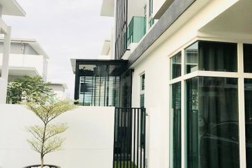 Clover Garden Residences