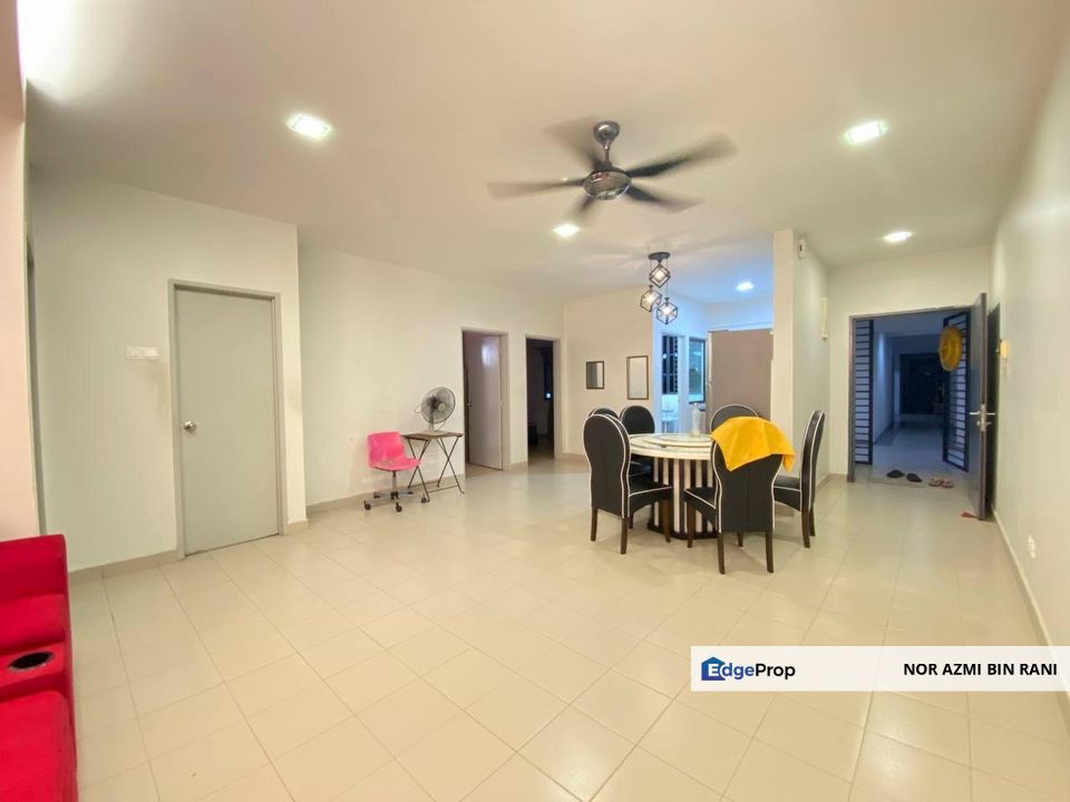 SHAH ALAM Section 13 Partially Furnished Alami Residence Service Apartment for Sale , Selangor, Shah Alam
