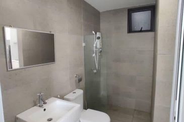 Kenwingston Square Garden