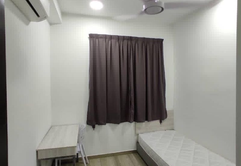 Kenwingston Square Garden