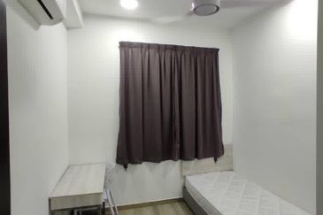 Kenwingston Square Garden