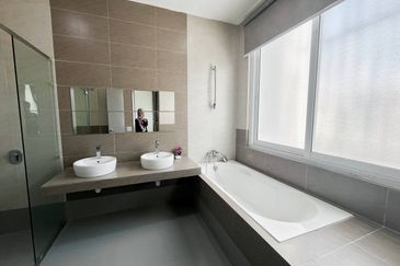 Clover Garden Residences