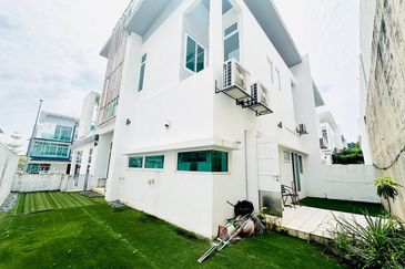 Clover Garden Residences