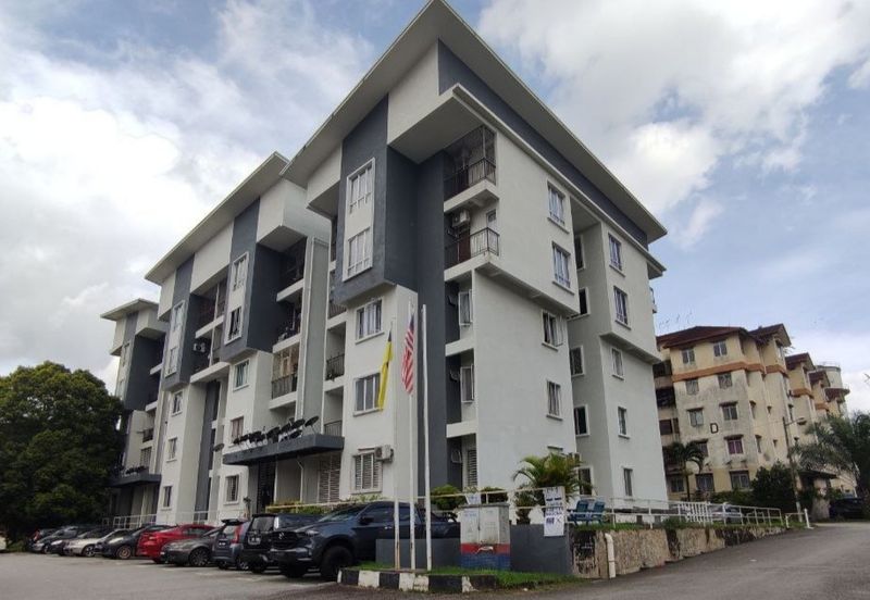 Taman Bukit Inai Apartment