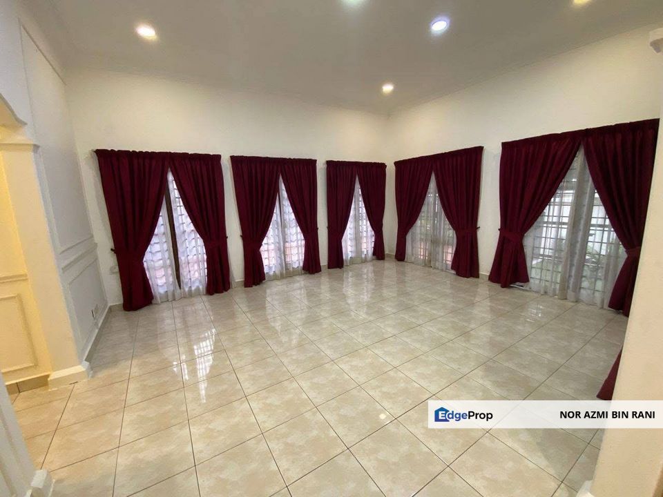 MUTIARA DAMANSARA Partially Furnished Mutiara Homes Double Storey Bungalow with Swimming Pool for Rent, Selangor, Mutiara Damansara