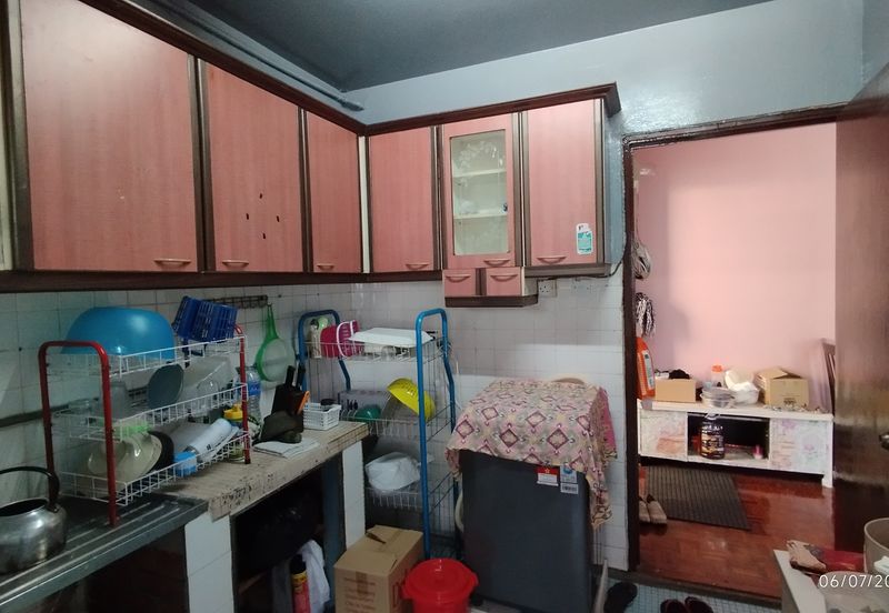 Flat PKNS, Seksyen 24