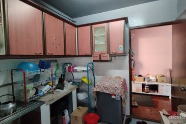 Flat PKNS, Seksyen 24