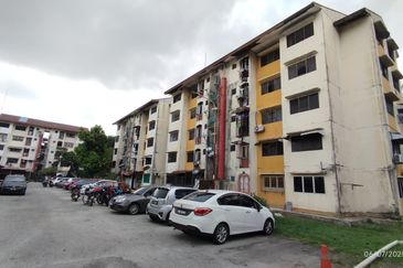 Flat PKNS, Seksyen 24