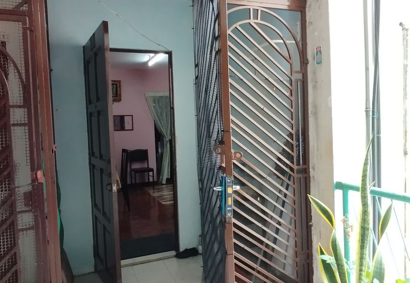 Flat PKNS, Seksyen 24