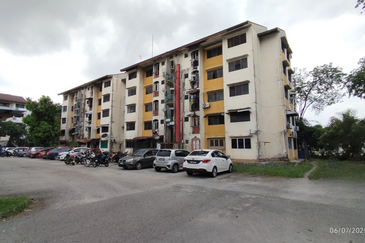 Flat PKNS, Seksyen 24