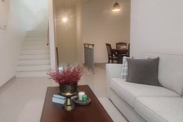 Crescent Park Townvilla