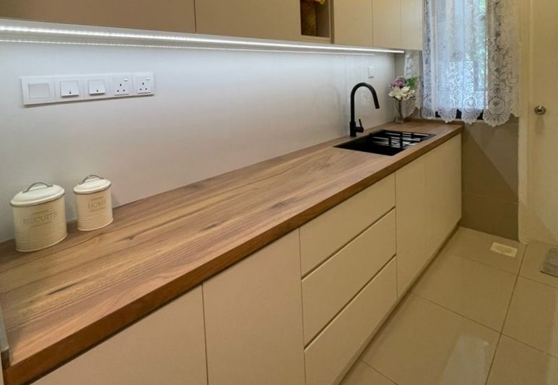 Crescent Park Townvilla