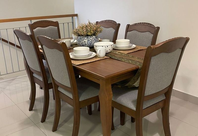 Crescent Park Townvilla