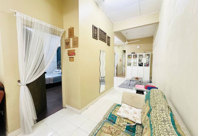 Taman Desa Baiduri Aman