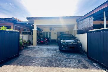 Taman Desa Baiduri Aman