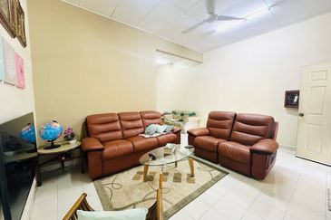 Taman Desa Baiduri Aman